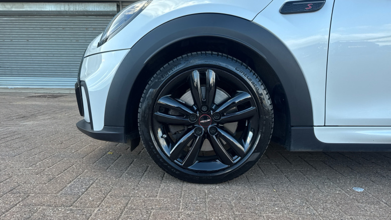 MINI Hatchback 2.0 Cooper S Sport 3dr Auto Petrol Hatchback